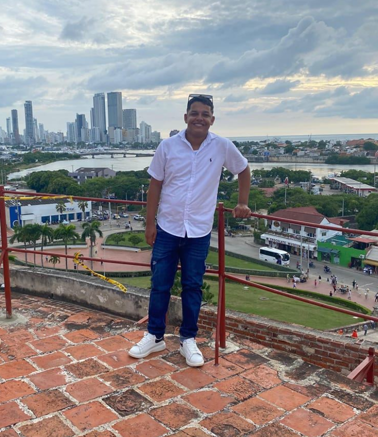 <em>juan ospina </em>